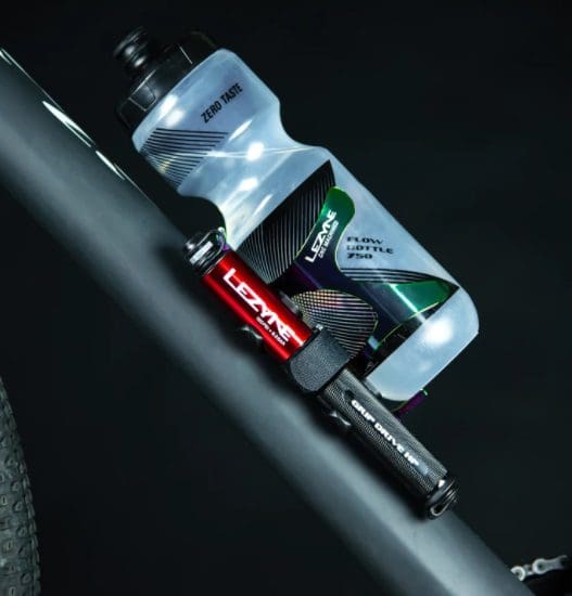 BOMBA LEZYNE GRIP DRIVE HP CHICA NEGRO