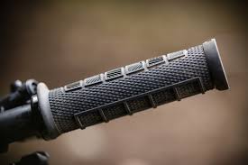 PUÑOS ODI ELITE PRO LOCK ON MTB