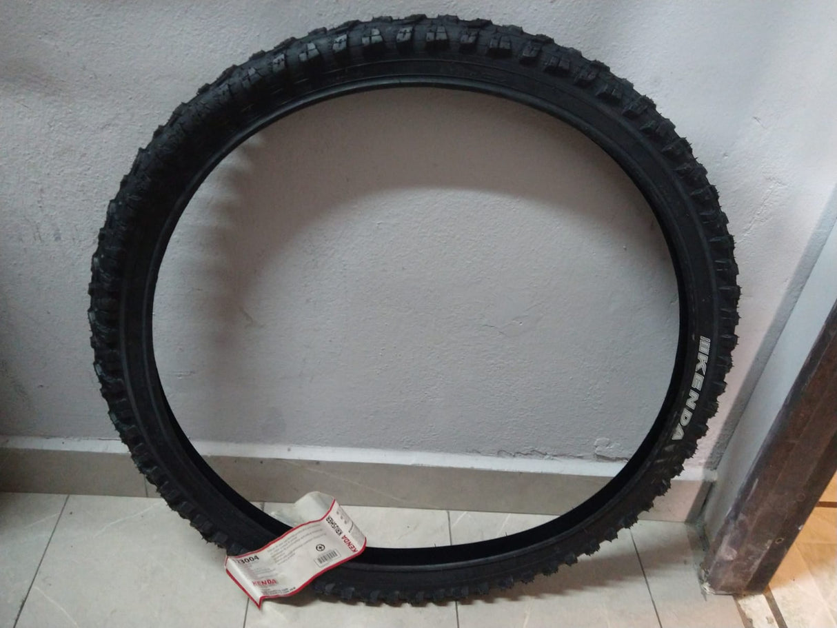 LLANTA GENERICA R-26