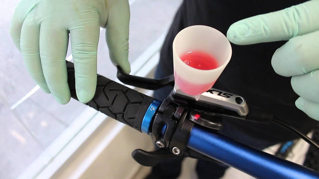 SERVICIO RELLENO/ CAMBIO DE ACEITE FRENO HIDRAULICO