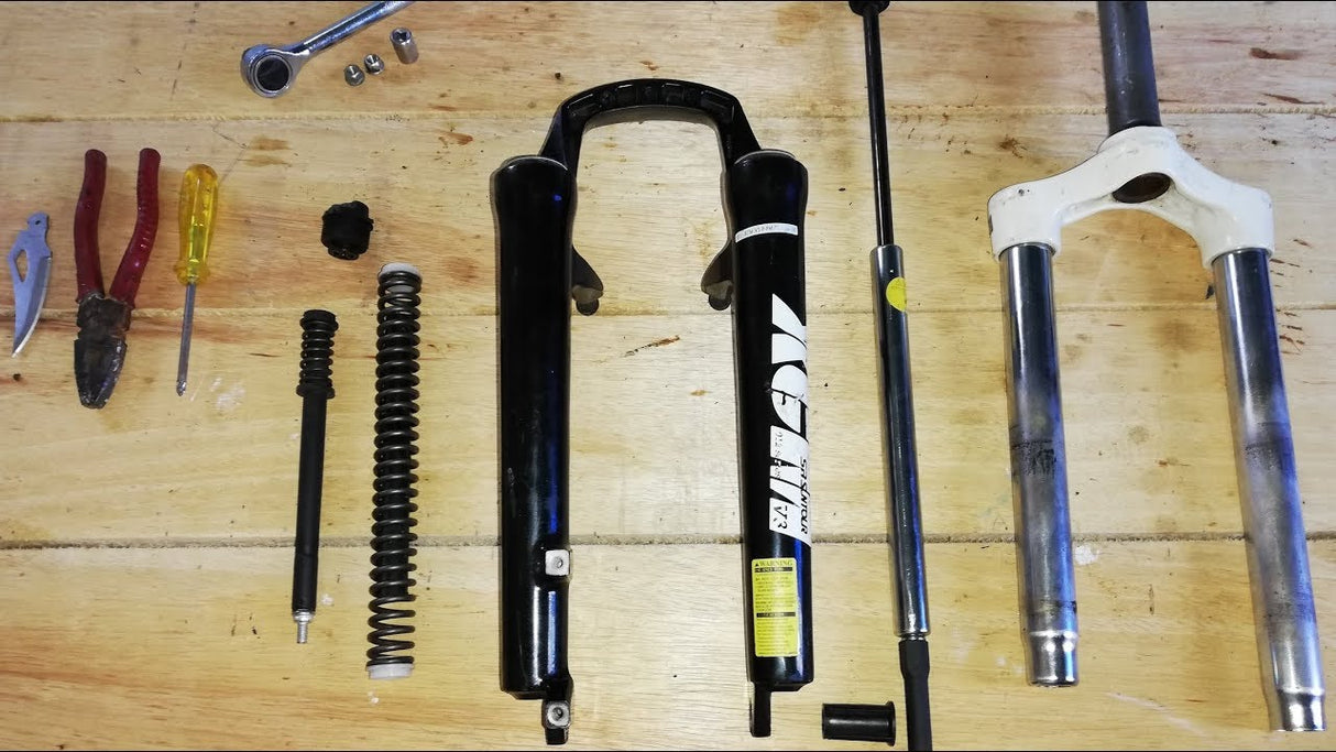 SERVICIO BASICO SUSPENSION SR SUNTOUR